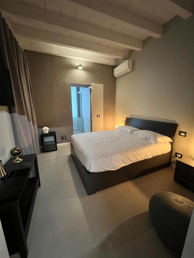 V&B Suites And Apartments Pavia Eksteriør bilde